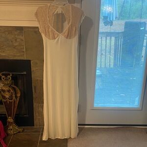 90’s Victoria’s Secret Elegant Cream Lace Gown $120 S/M?